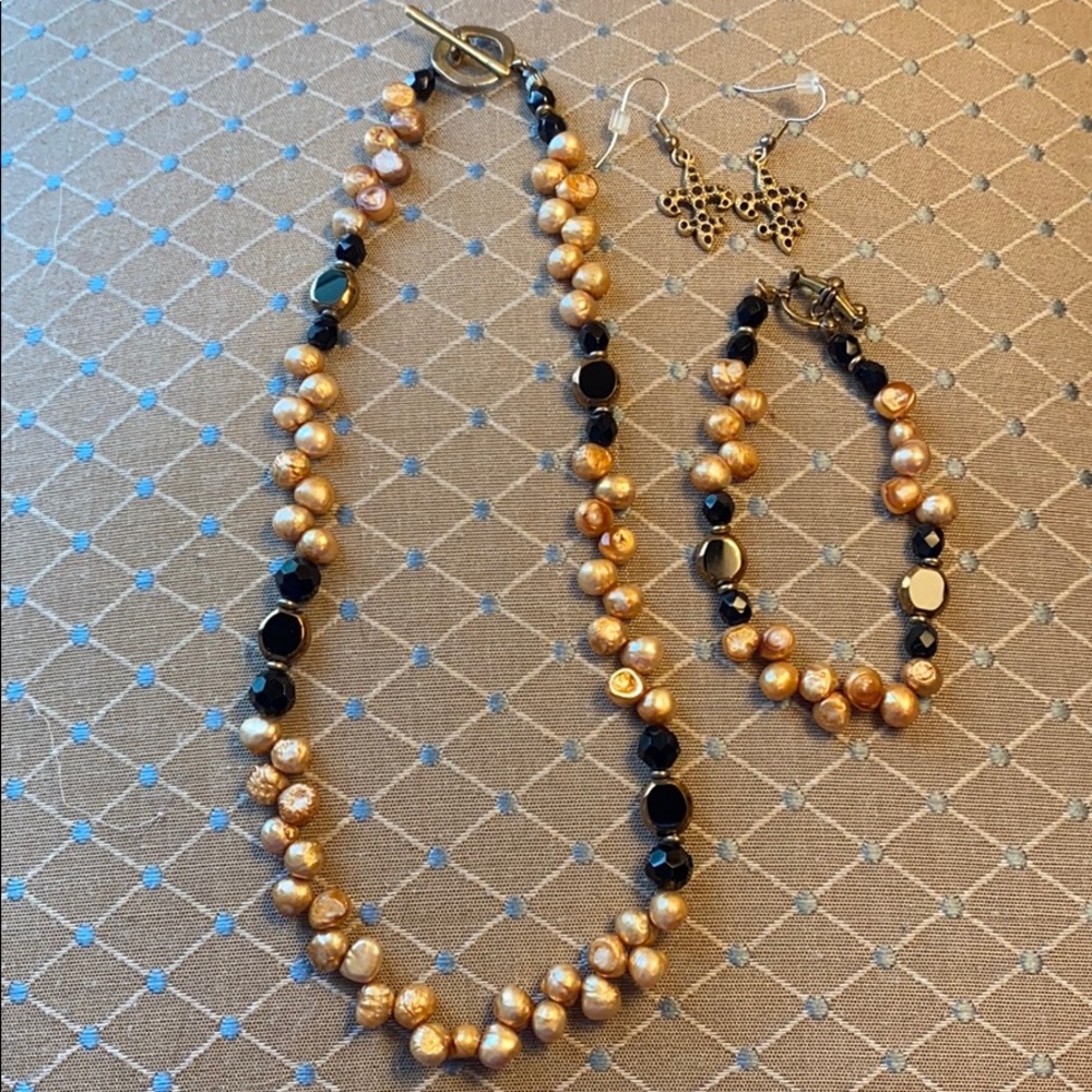Black & Gold Fleur De Lis Jewelry Set
